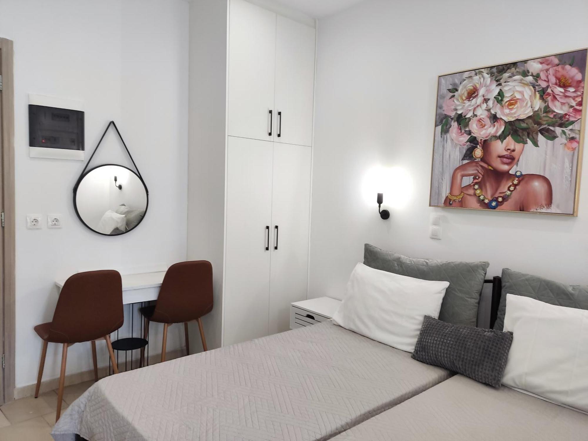 Happiness 6 Apartment *